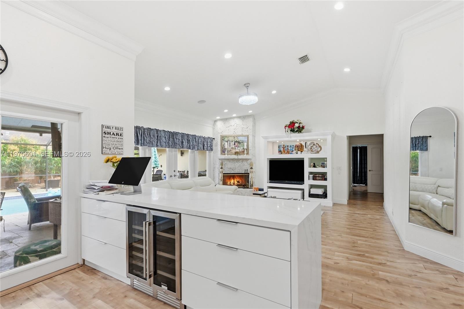 NORTH SPRINGS - Residential