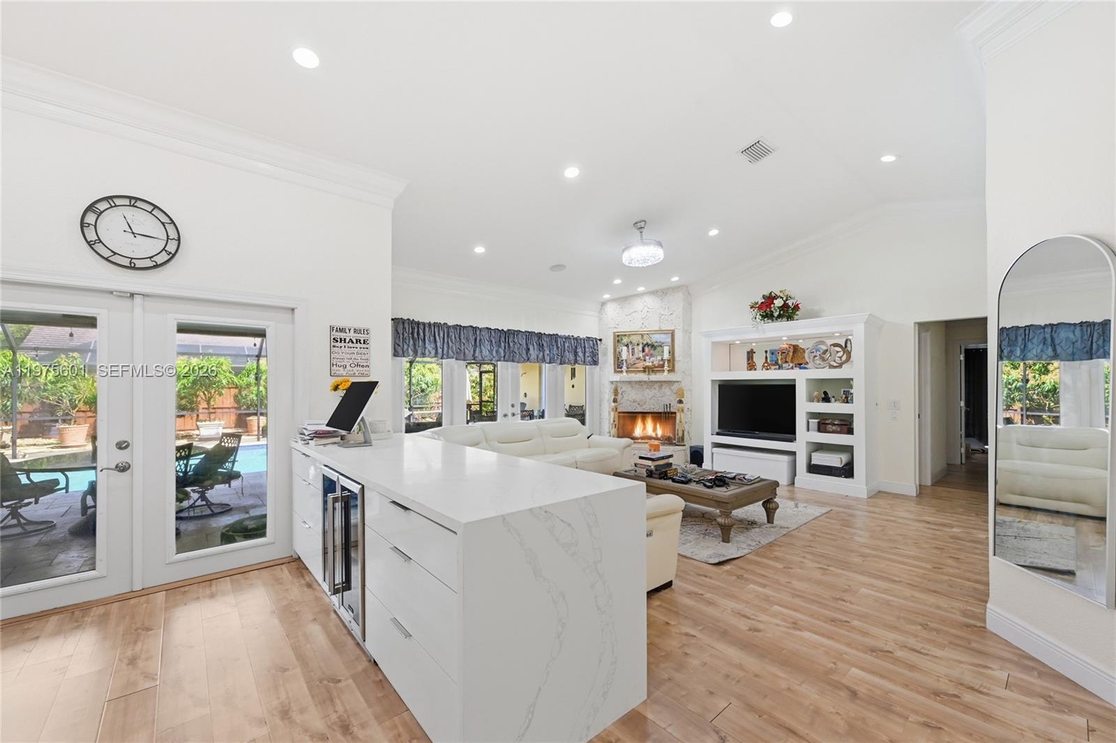 NORTH SPRINGS - Residential