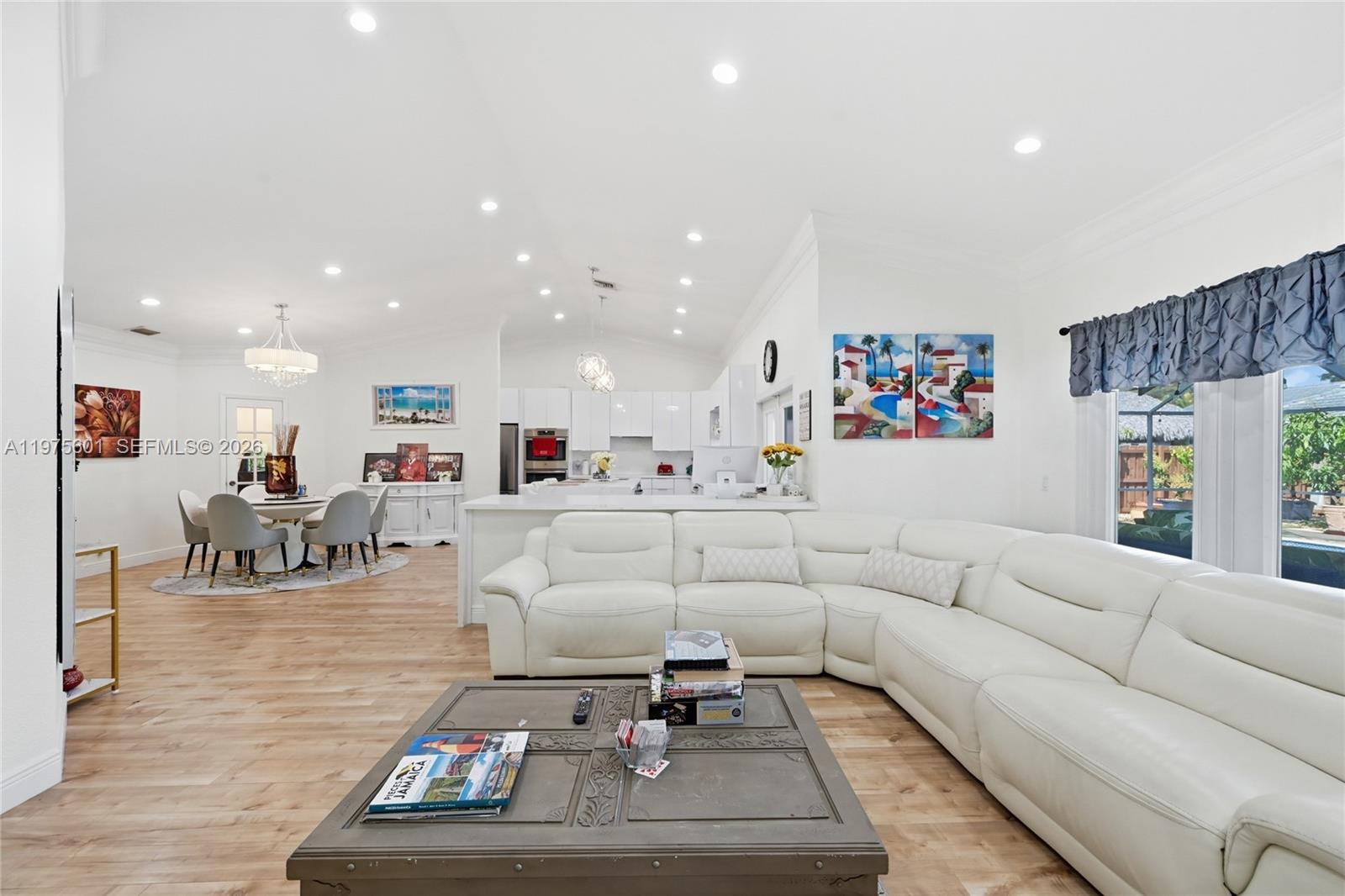 NORTH SPRINGS - Residential