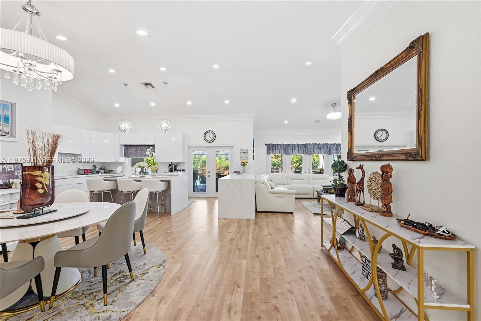 NORTH SPRINGS - Residential