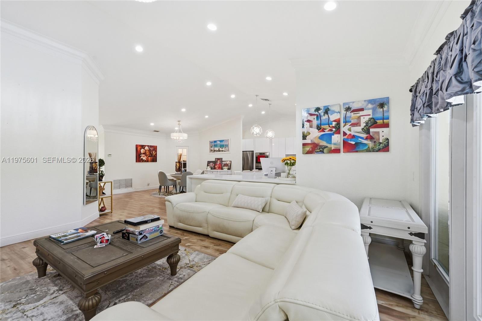 NORTH SPRINGS - Residential