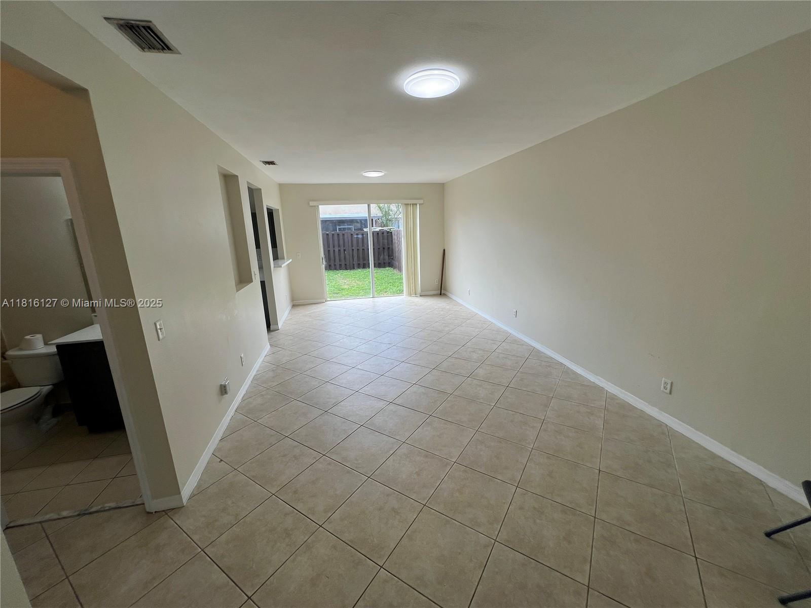 100 SW 15th Ave
