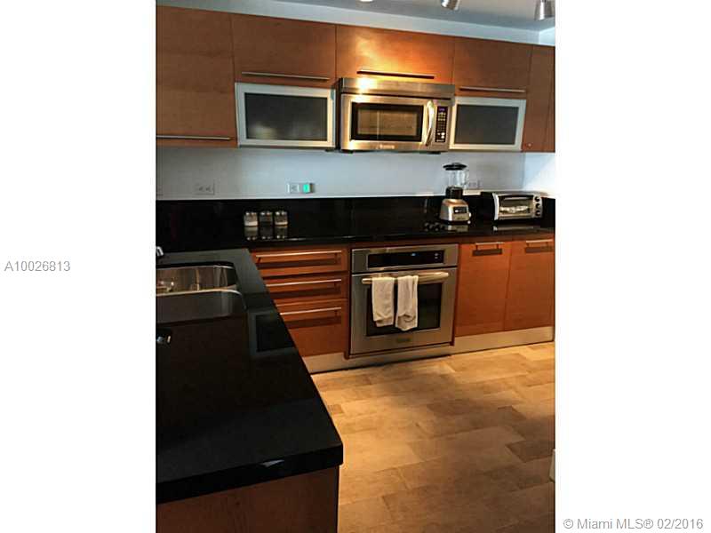 VIZCAYNE - Residential Lease