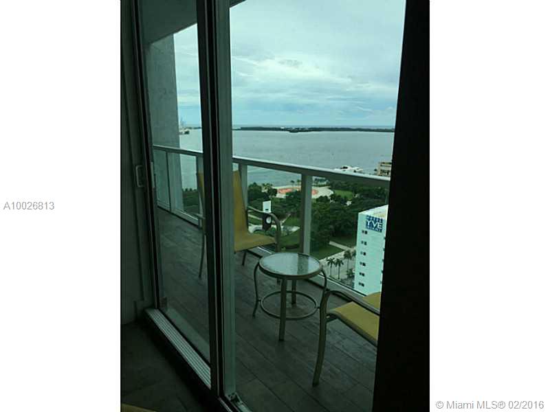 VIZCAYNE - Residential Lease
