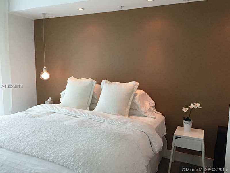 VIZCAYNE - Residential Lease
