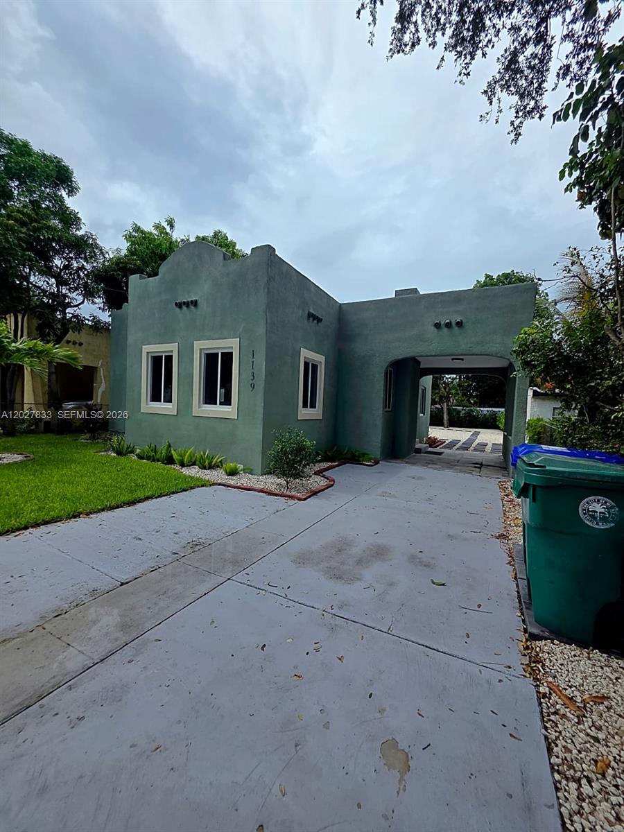 36TH ST MANOR - Residential