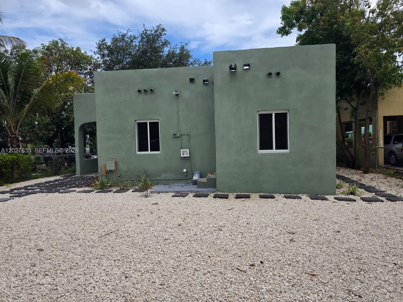 36TH ST MANOR - Residential