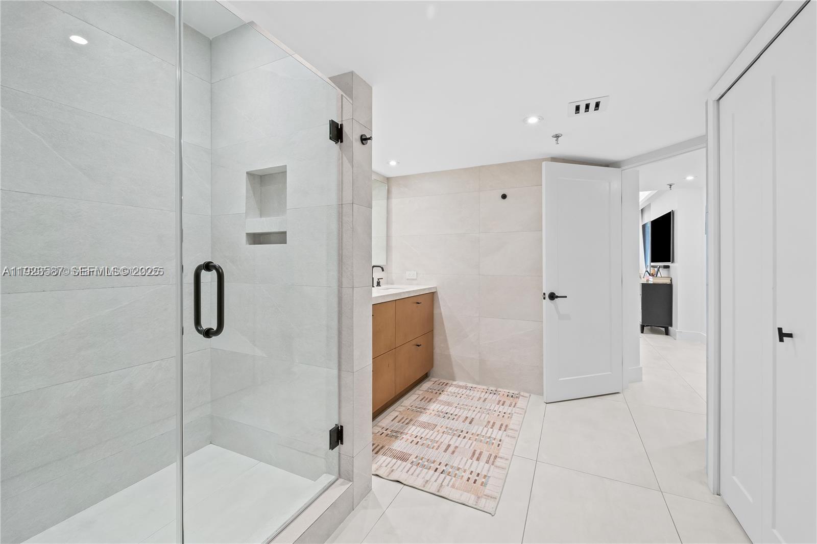 BRICKELL KEY ONE CONDO - Residential