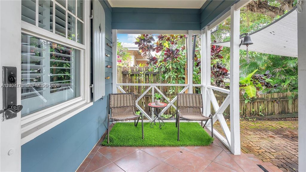 Photo of 1313 NE 3rd St, Fort Lauderdale, FL 33301 (MLS # A12004173)