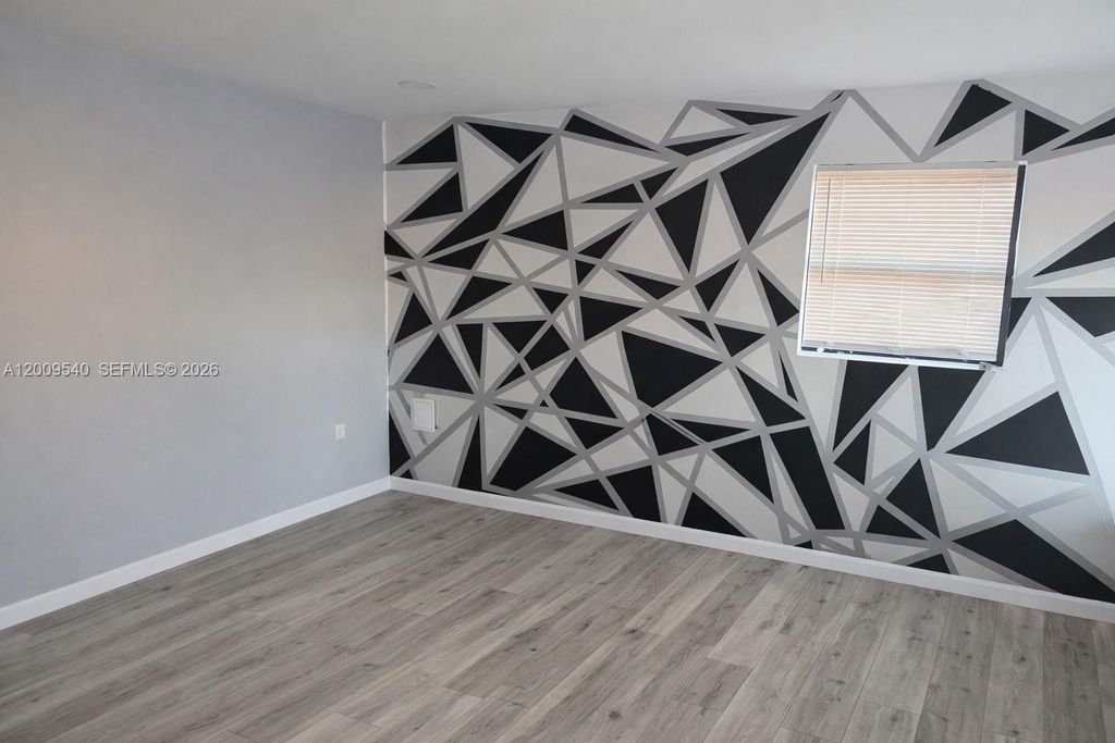 Photo of 1822 N Dixie Hwy, Hollywood, FL 33020 (MLS # A12009540)