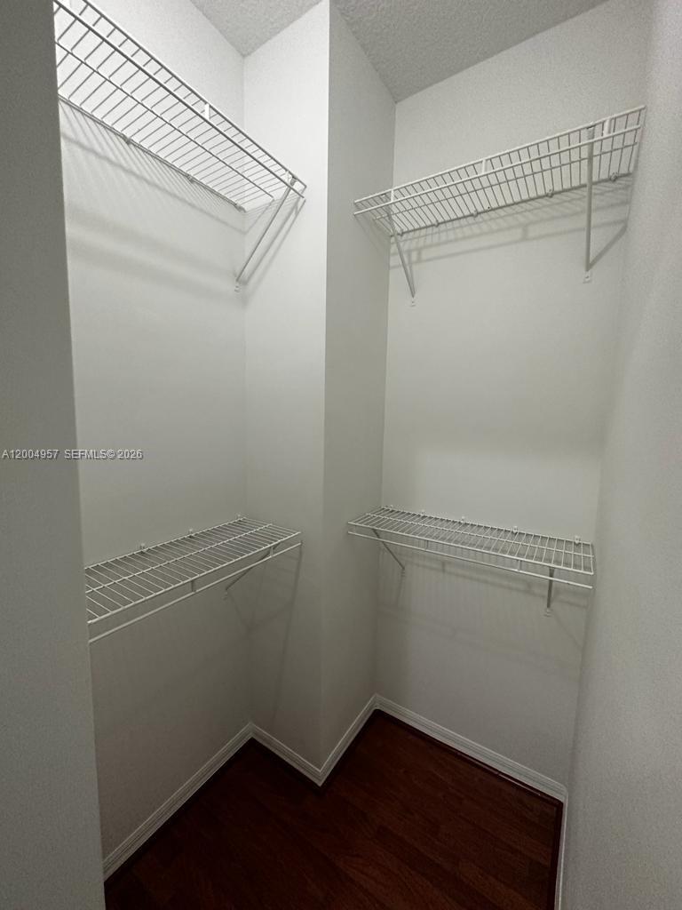 THUNDERBIRD PARK - Residential Lease
