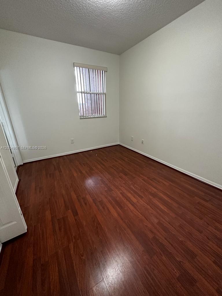 THUNDERBIRD PARK - Residential Lease