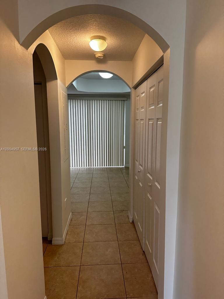 THUNDERBIRD PARK - Residential Lease