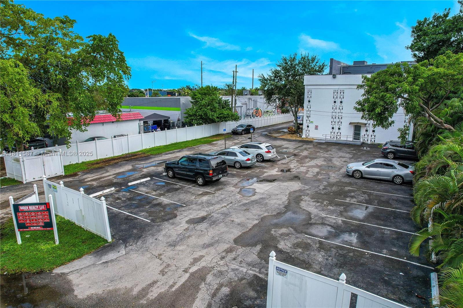 6011 Rodman St 107