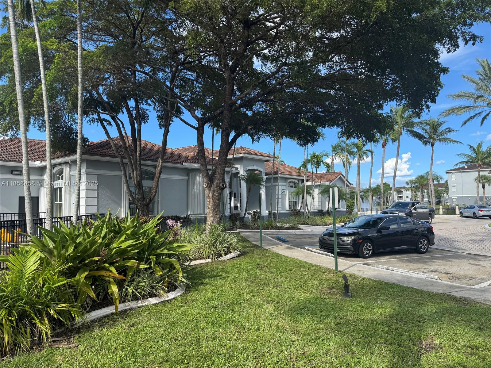 LA VIA CONDO - Residential Lease