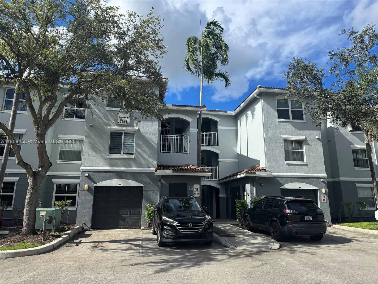 LA VIA CONDO - Residential Lease