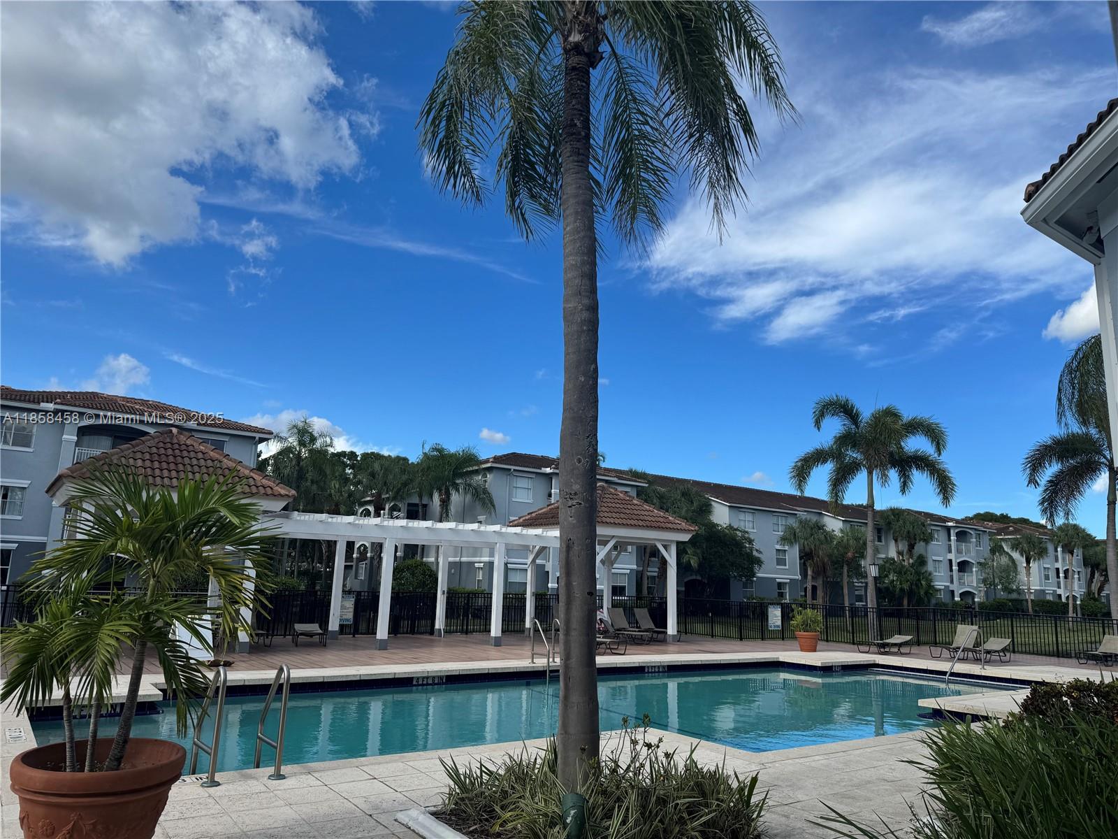 LA VIA CONDO - Residential Lease