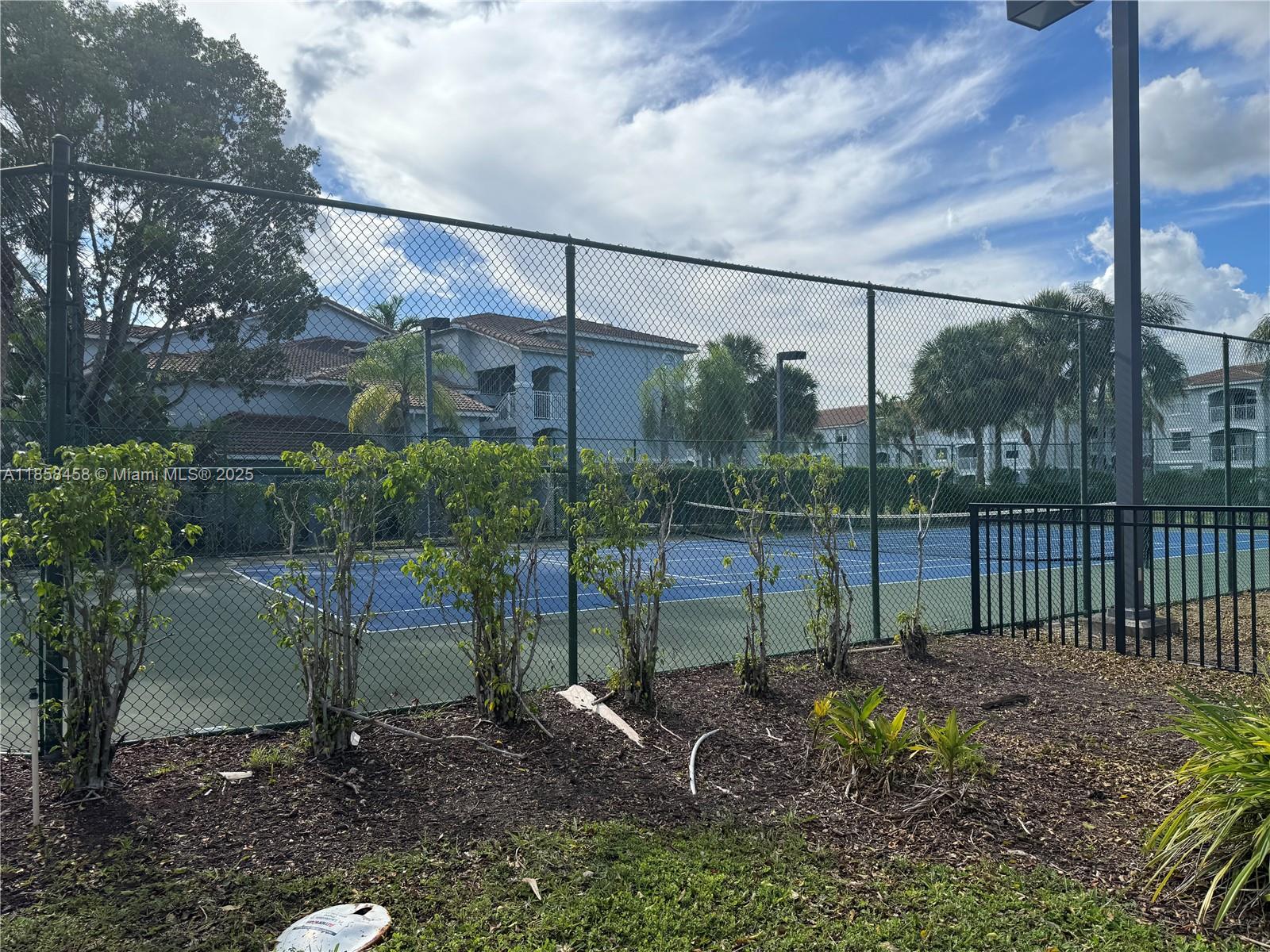 LA VIA CONDO - Residential Lease