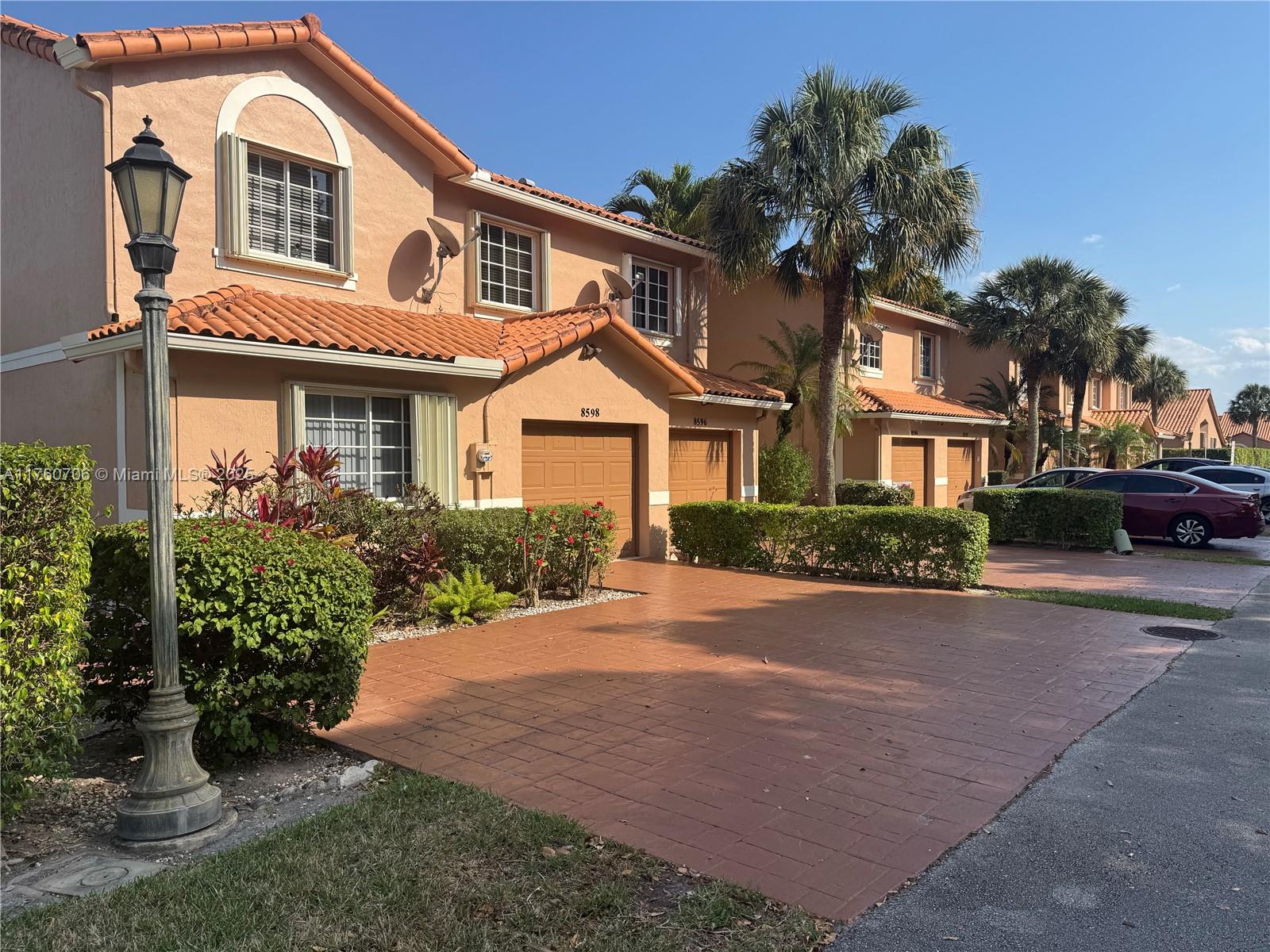 8598 Lychee Dr 501