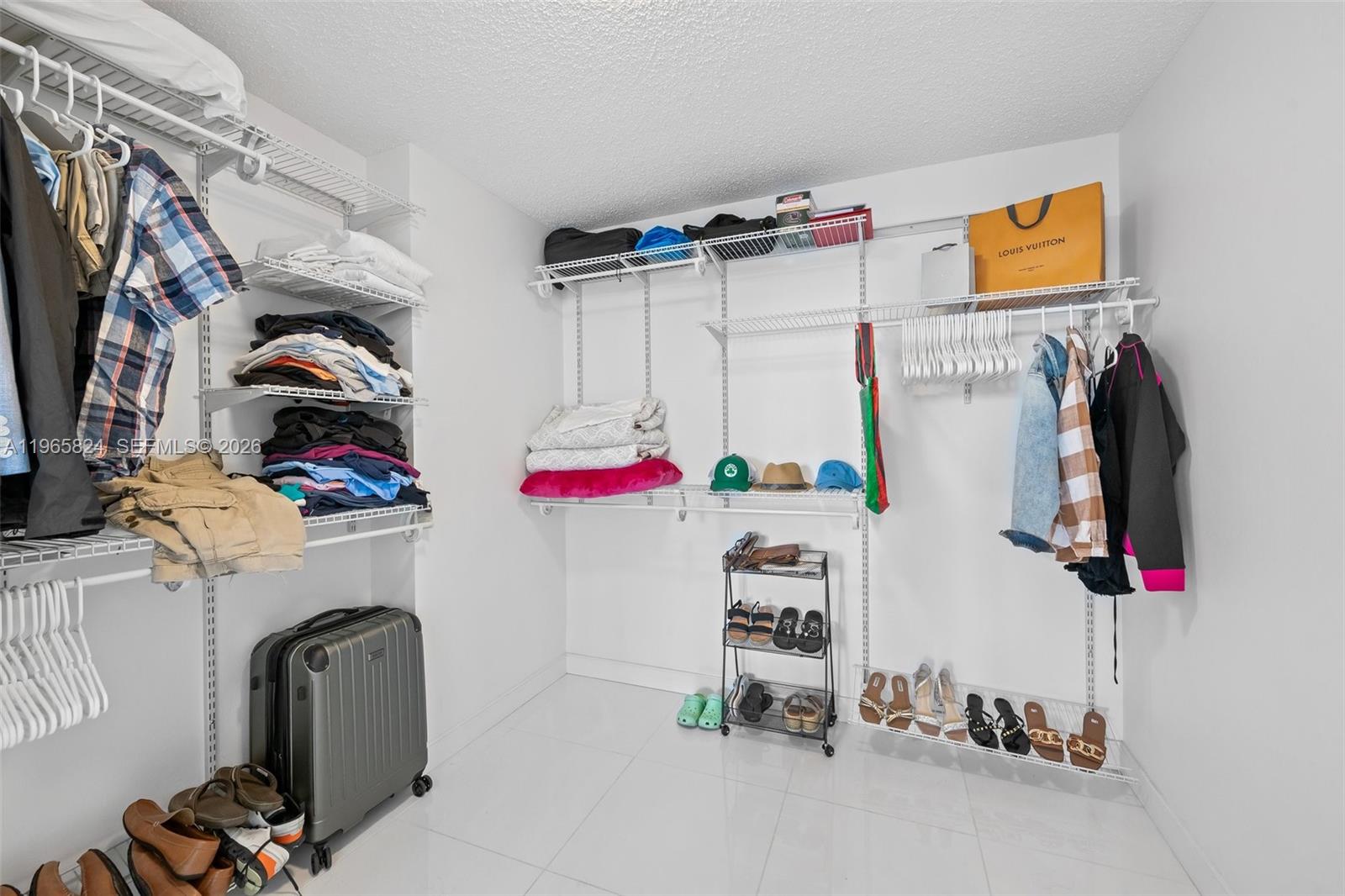 OCEANVIEW PARK CONDO - Residential