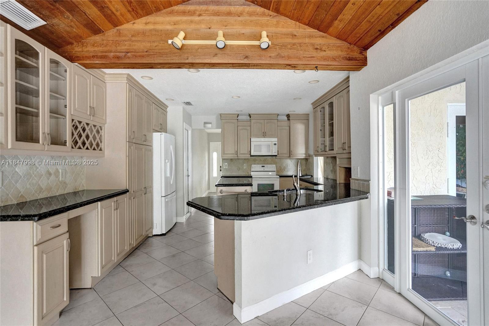 HIGH RIDGE ESTATES ADD - Residential