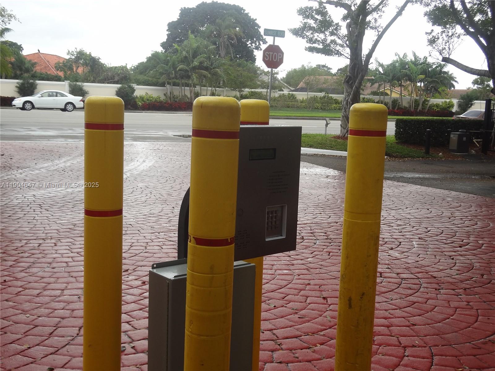 GRAND MARQUIS CONDO - Residential Lease