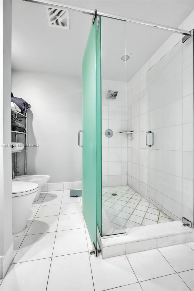 ARTECH RESIDENCES AT AVEN - Residential Lease
