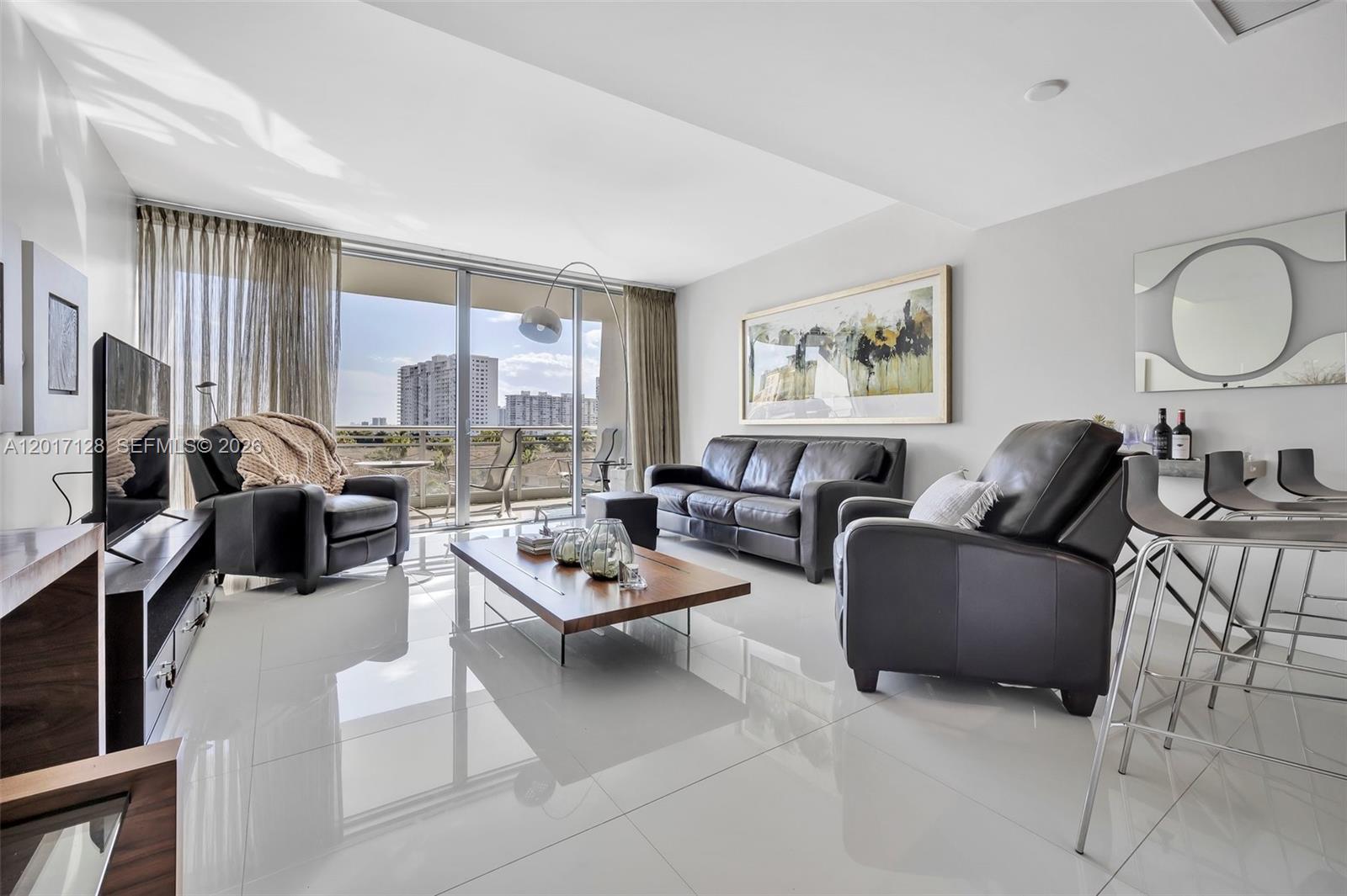 2950 NE 188th St 403