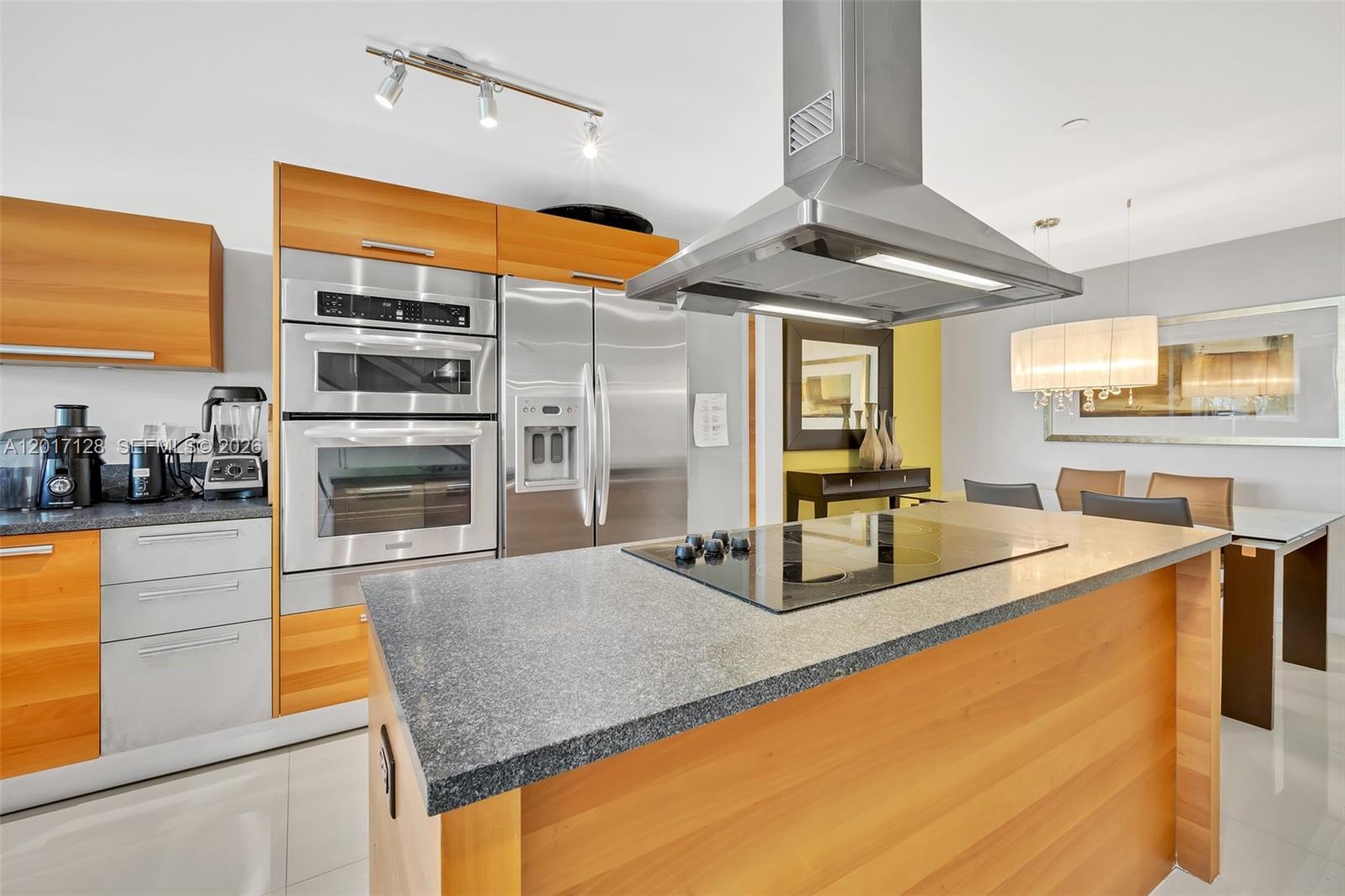 ARTECH RESIDENCES AT AVEN - Residential Lease