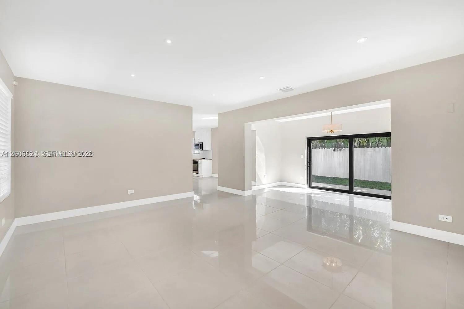 GRIFFING BISCAYNE PARK ES - Residential