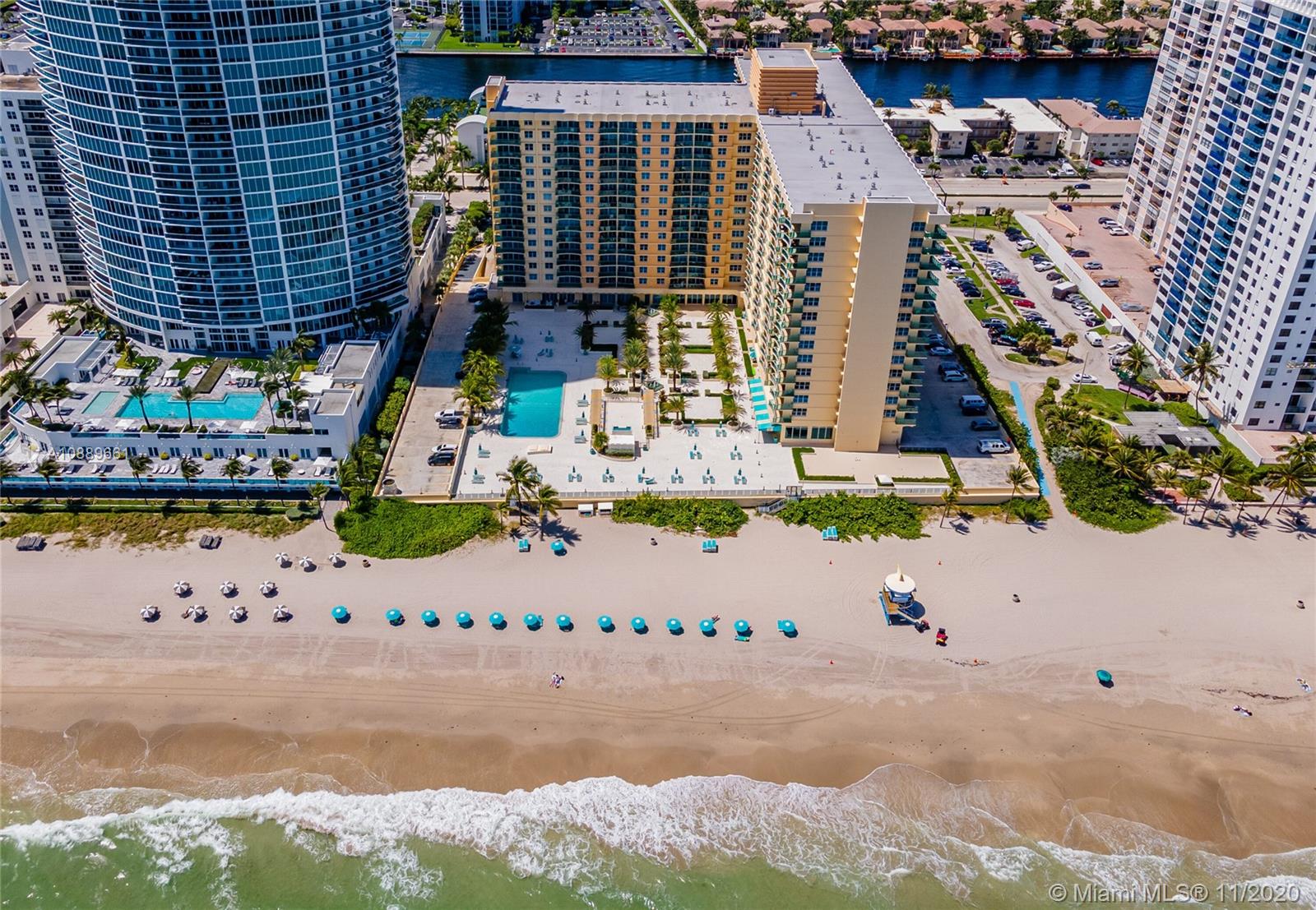 THE Wave Condo - Residential Lease