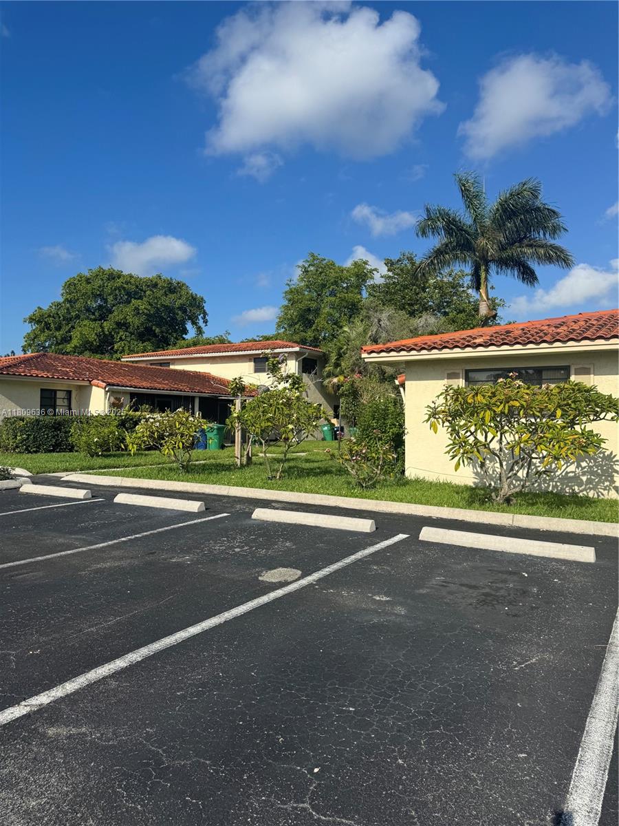 NORTH GARDEN VILLAS INC C - Residential
