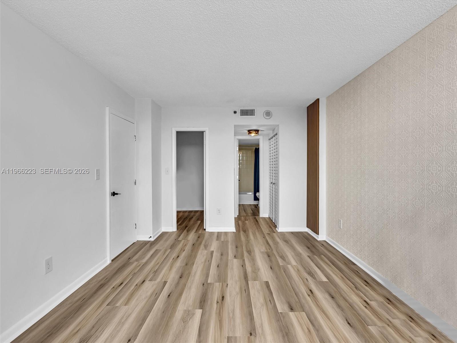 GREENWICH PH I CONDO - Residential