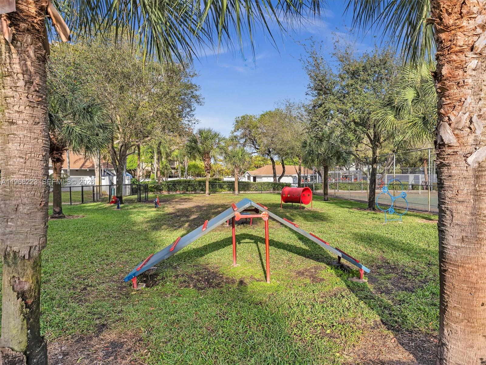 GREENWICH PH I CONDO - Residential