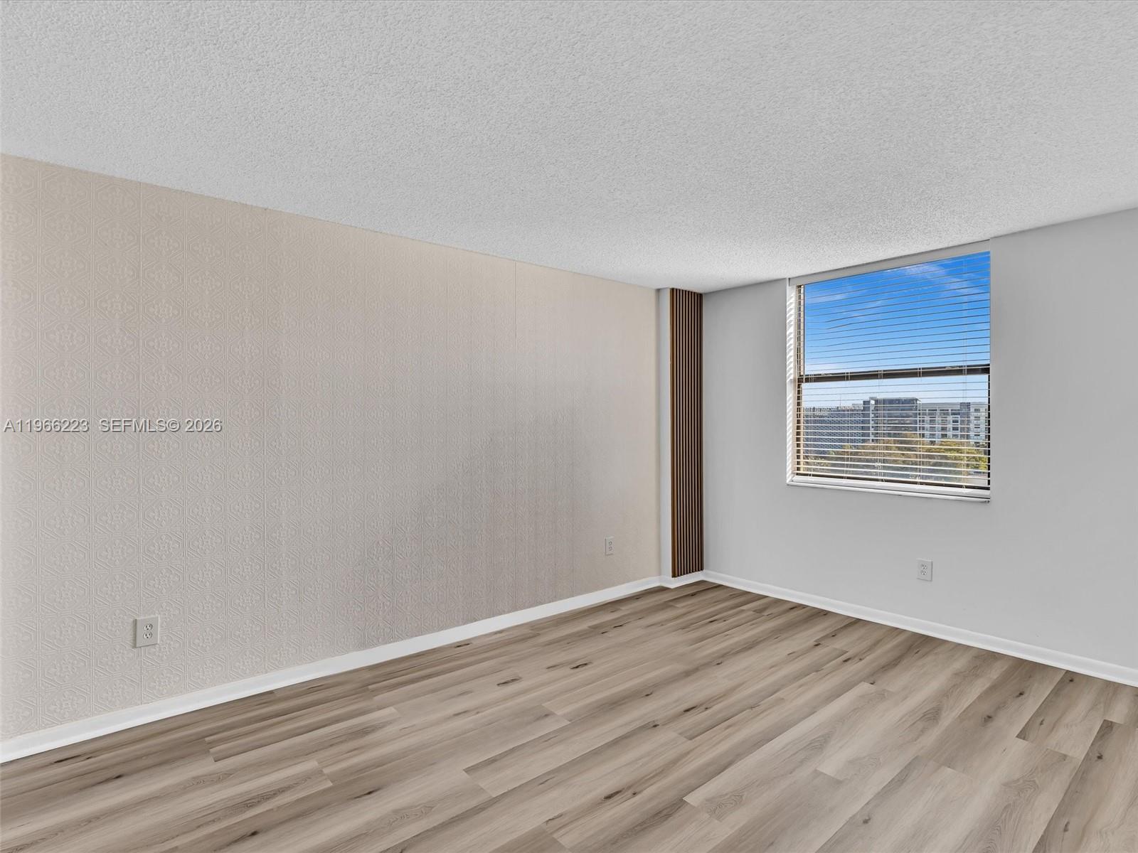 GREENWICH PH I CONDO - Residential