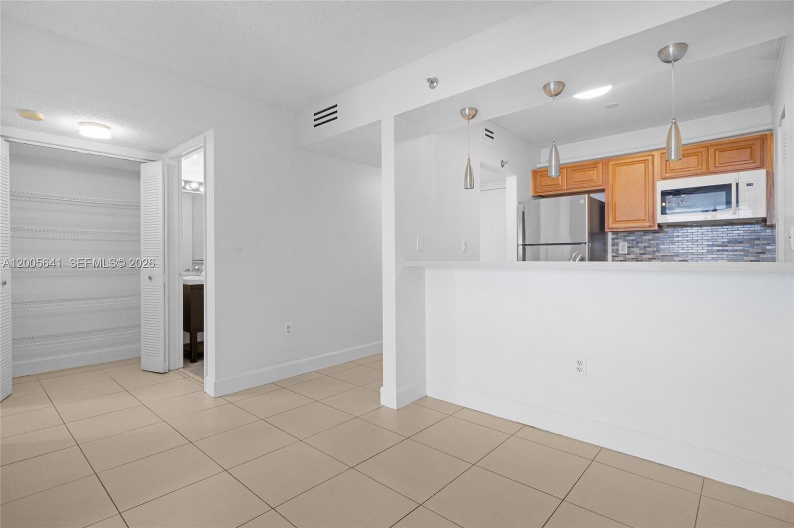 850 N Miami Ave W-607