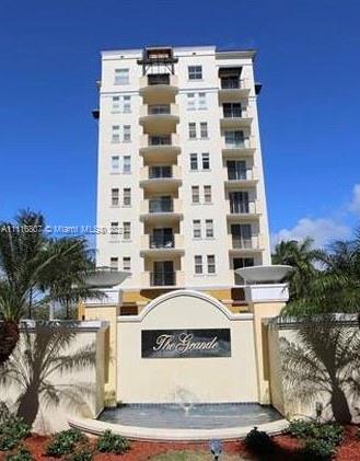 Great Location and spectacular sunset views next to Baptist Hospital! This immaculate, spacious and bright, 2/2 condo in the perfectly maintained and gated-entry complex of The Grande boutique building, features split plan bedrooms with walk-in closets, tub/shower bath and separate jacuzzi tub bath. Open floor plan with bamboo floors in bedrooms and tile throughout. Fully equipped kitchen, granite counter tops, stainless steel appliances, and wood cabinets. Washer/dryer in unit. Hurricane impact windows and balcony doors. Includes one assigned parking space and building amenities: heated pool, jacuzzi, fitness center. Minutes from Downtown Dadeland and major highways. Only 71 units in 8 story building.