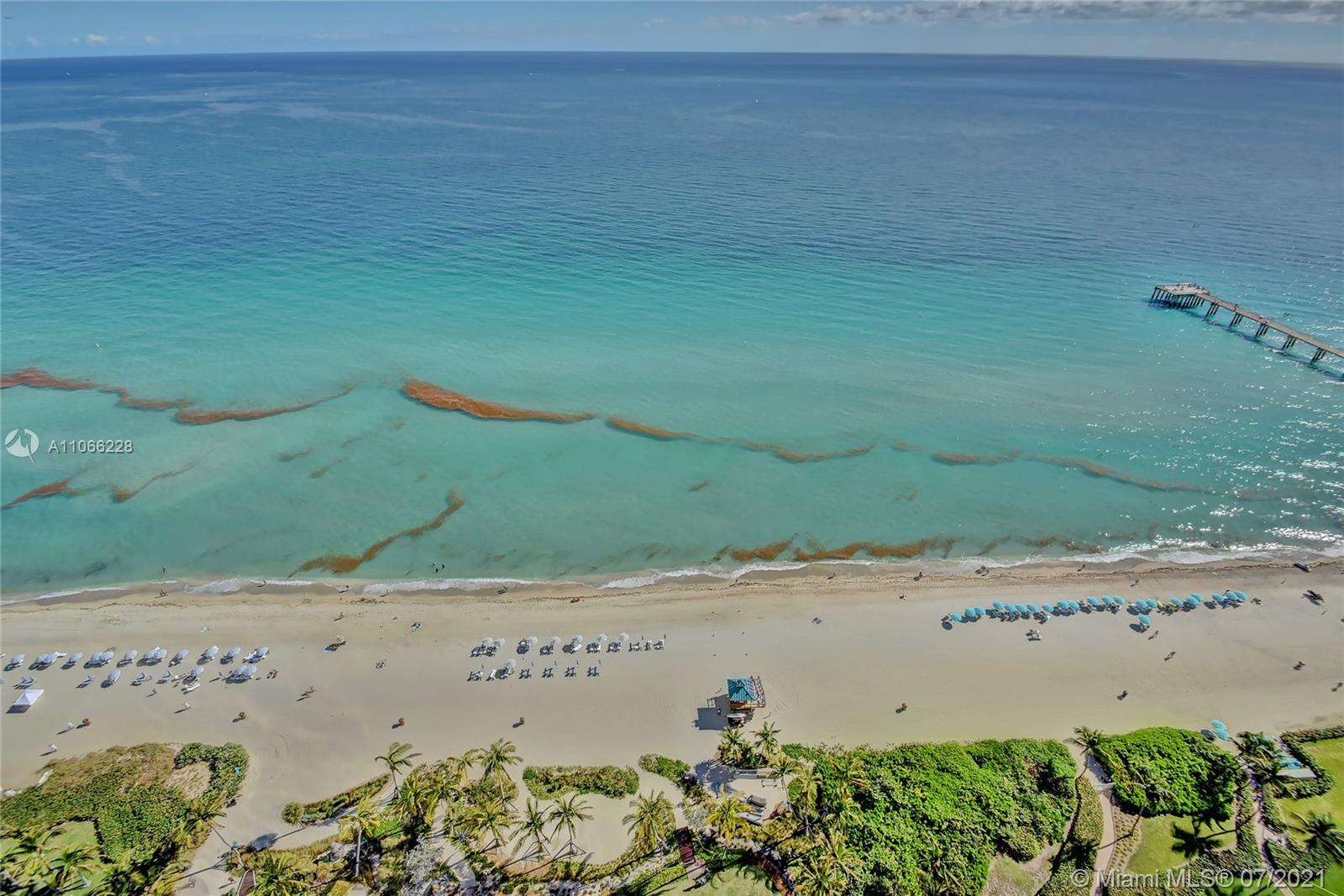 JADE SIGNATURE CONDO - Residential