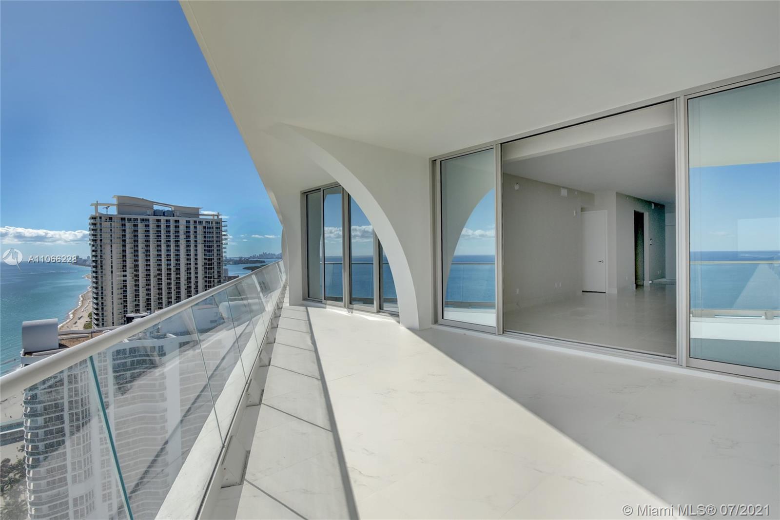 JADE SIGNATURE CONDO - Residential