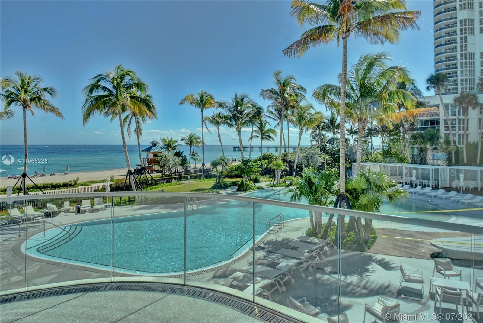 JADE SIGNATURE CONDO - Residential