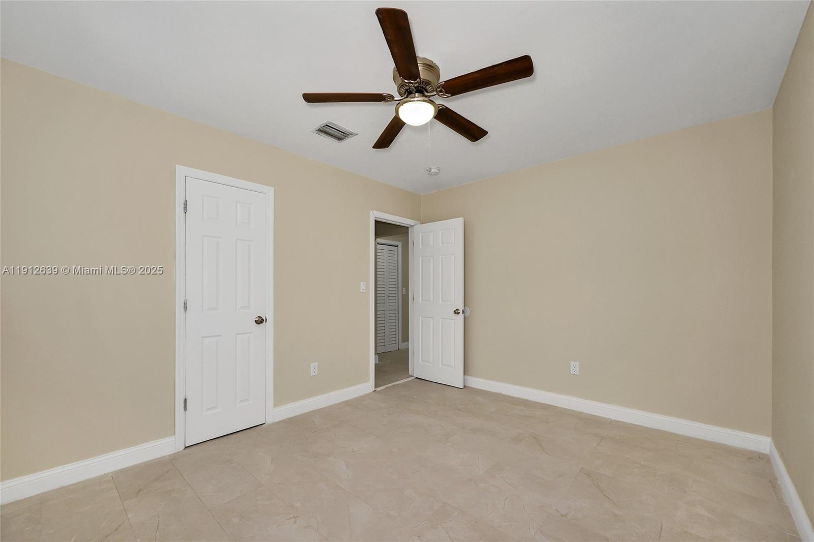 THE TROPICS AMD - Residential Lease