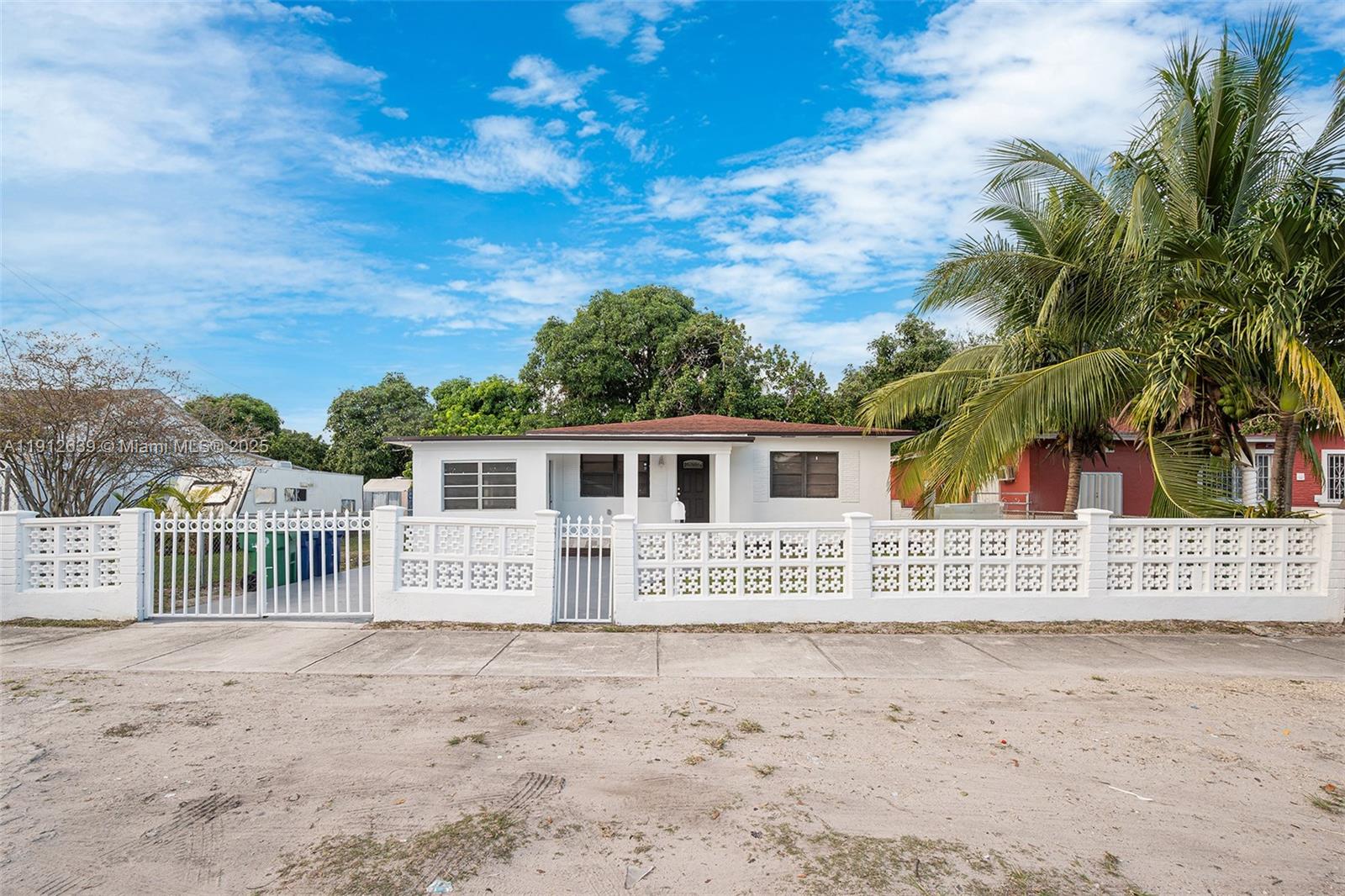 THE TROPICS AMD - Residential Lease