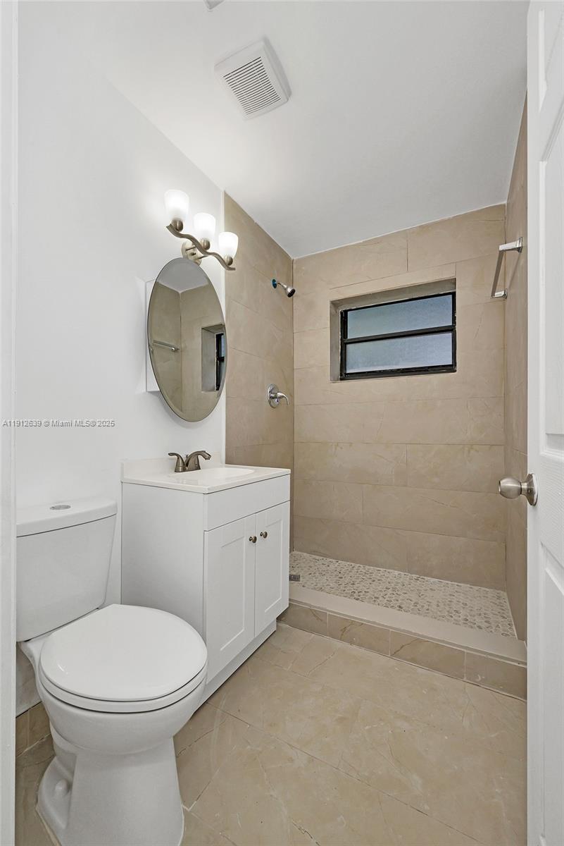 THE TROPICS AMD - Residential Lease