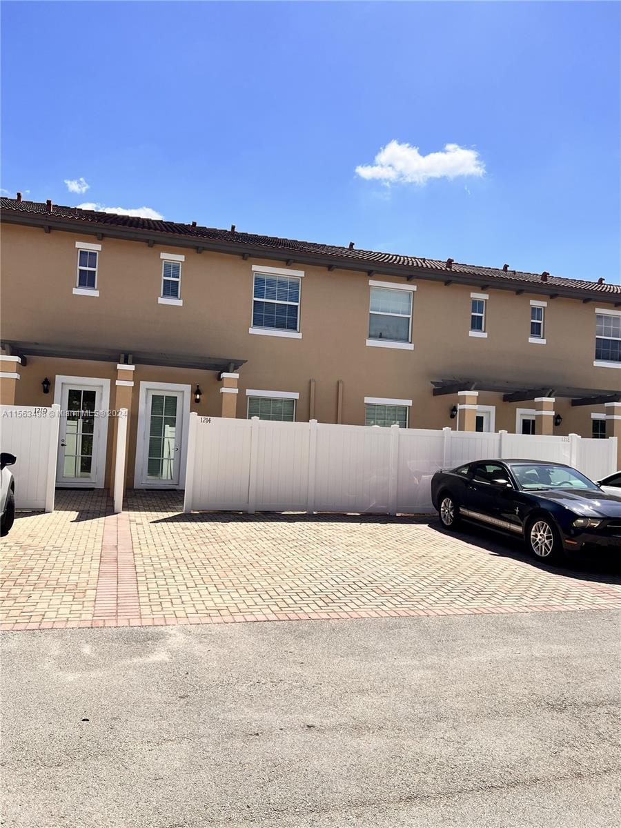 MEADOW PINES - Residential Lease
