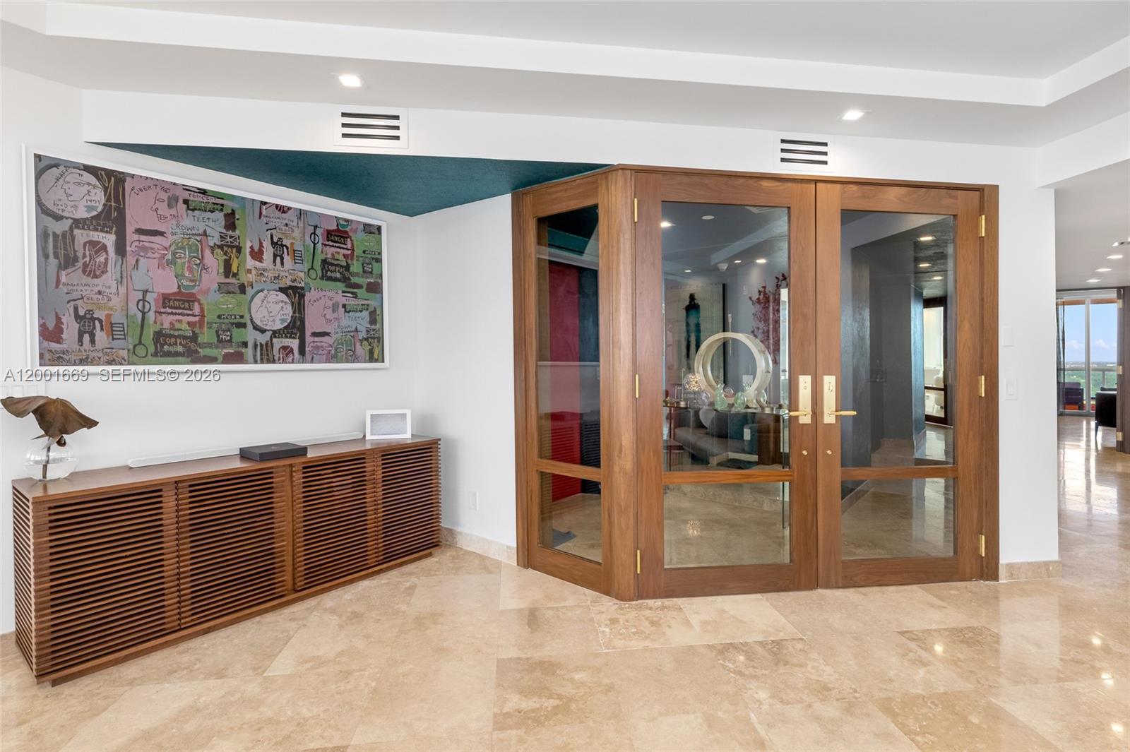 PALMS TOWER ONE CONDO - Residential