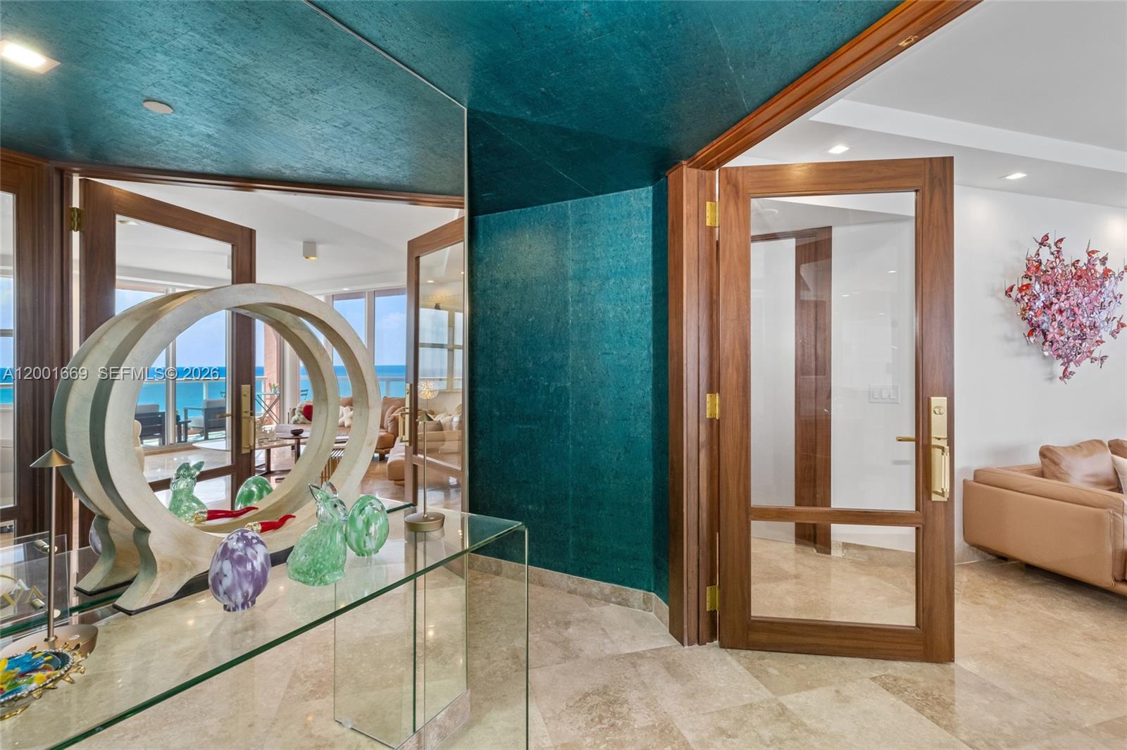 PALMS TOWER ONE CONDO - Residential