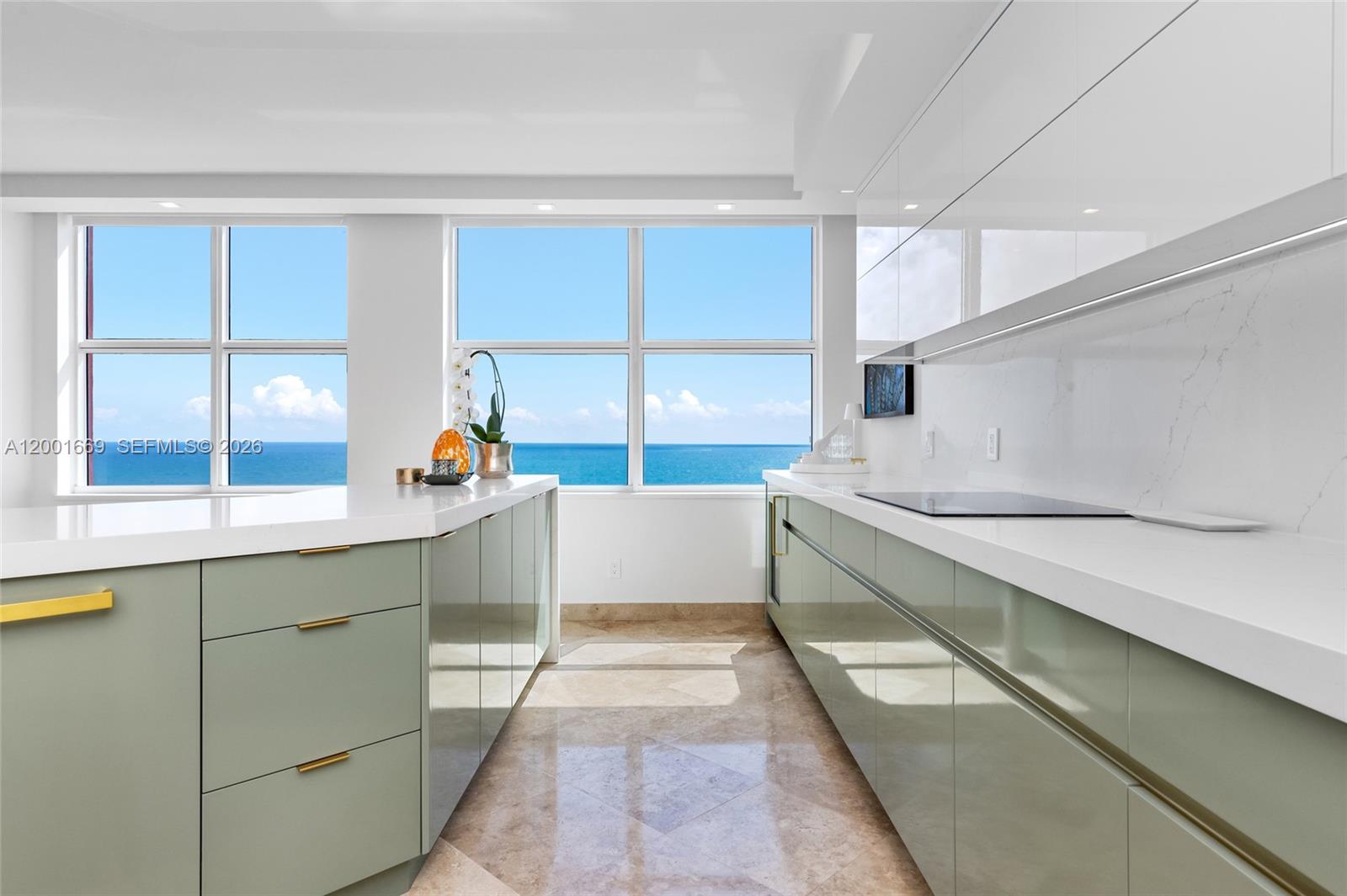 PALMS TOWER ONE CONDO - Residential