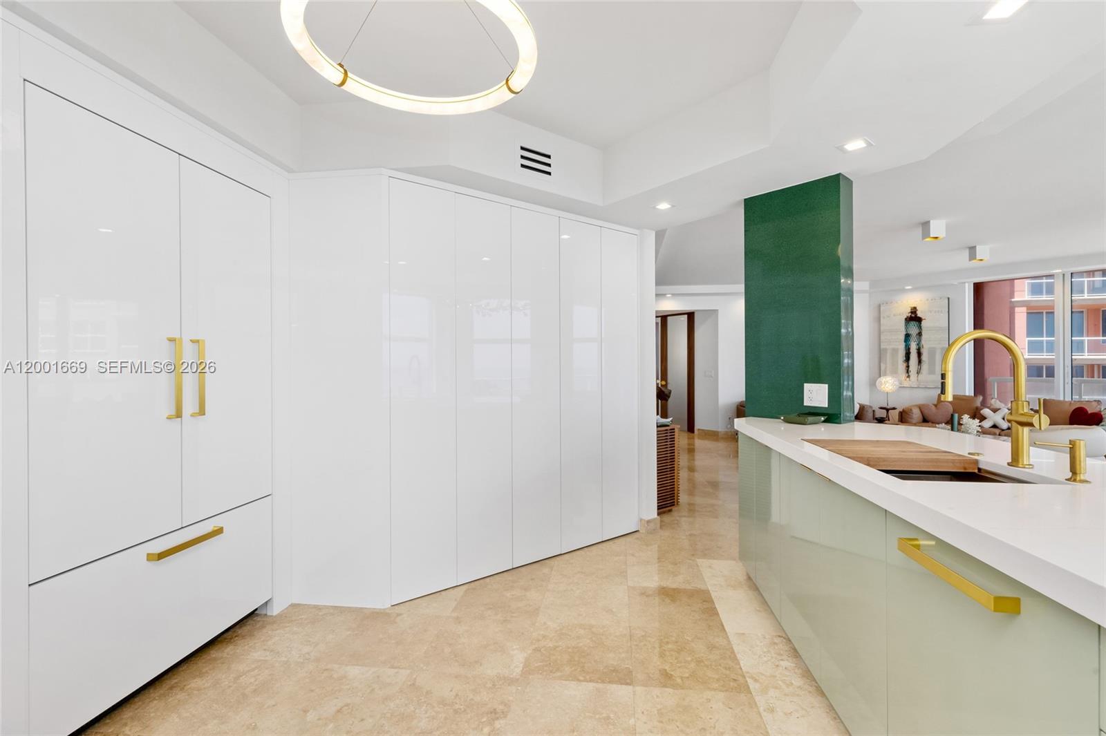 PALMS TOWER ONE CONDO - Residential