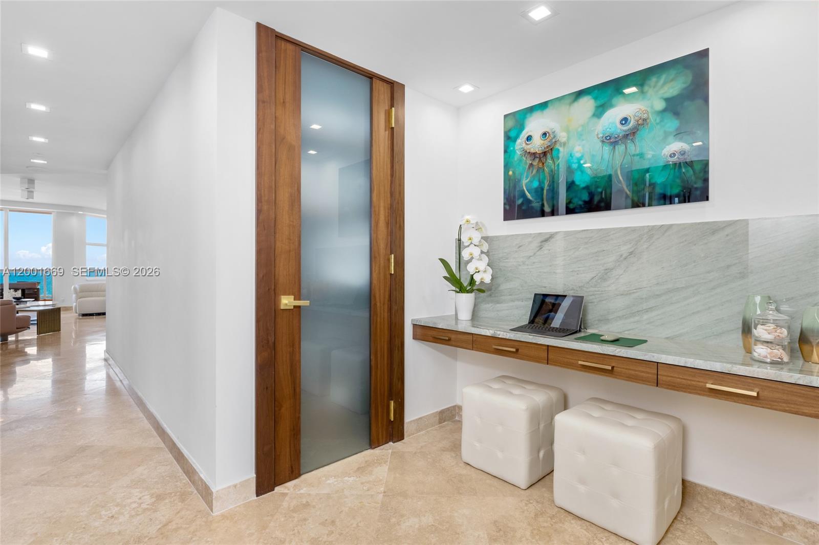 PALMS TOWER ONE CONDO - Residential