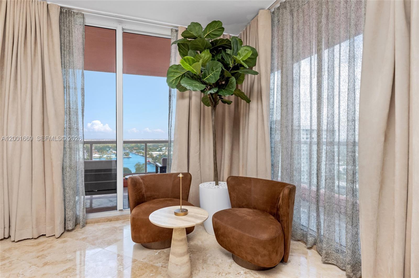 PALMS TOWER ONE CONDO - Residential